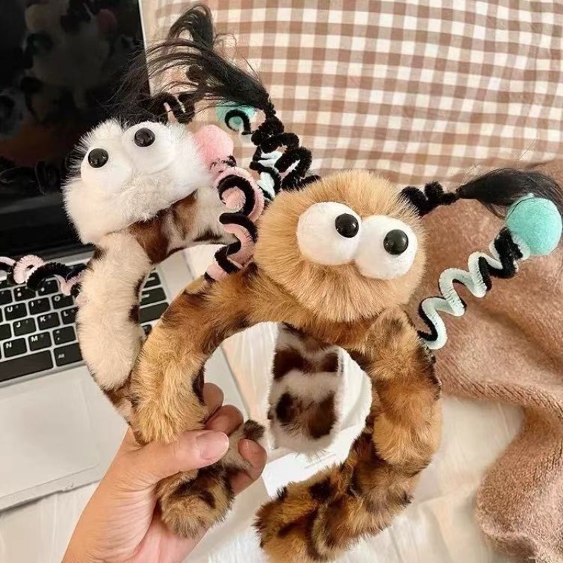 Cute Fluffy Monster Eye Hairba - Women Accessories Online recension och pris