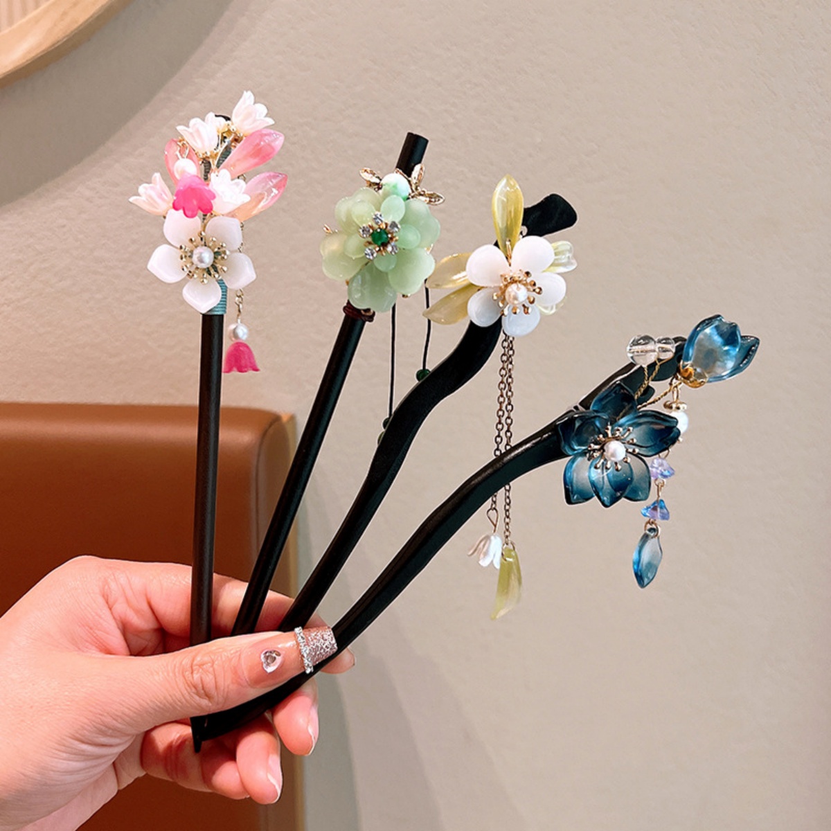 Exquisite Flower Tassel Wooden - Women Accessories For Hand recension och pris